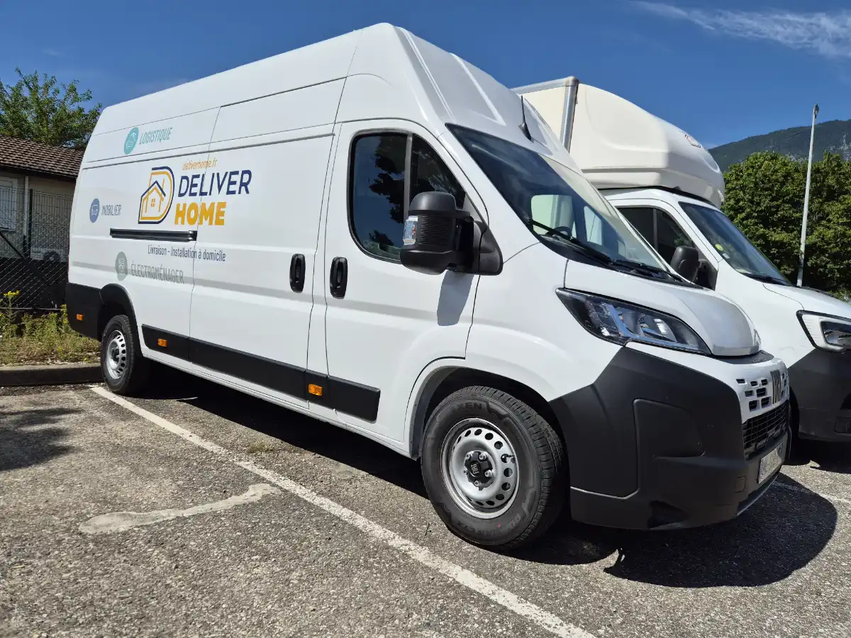 Fourgon Fiat Ducato DeliverHome livraison installation mobilier électroménager Grenoble